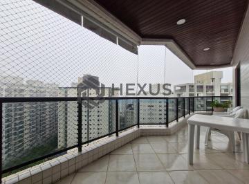 Foto · Apartamento reformado com varanda vista mar a 150m da praia nas Pitangueiras, Gu
