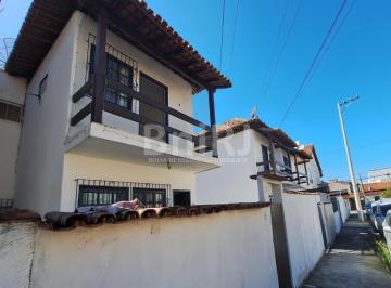 228506ufs.jpg · Riburb Gestão Imobiliária aluga excelente casa de frente para a rua, em ótima localização de Cabo Fr