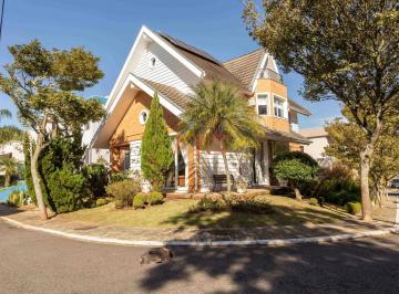 Casa · 399m² · 4 Quartos · 4 Vagas · Casa de 4 Quartos à Venda no Condomínio Green Village Park | Santa Felicidade Curitiba