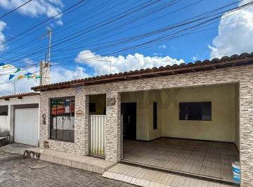 Casa · 170m² · 2 Quartos · 1 Vaga · Casa Térrea a Venda em Camaçari