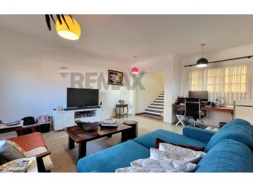 Casa · 210m² · 3 Quartos · 4 Vagas · Sobrado com 3 quartos, sendo 1 suite, 4 vagas de garagem, 210 m², Bairro Jardim Palermo II
