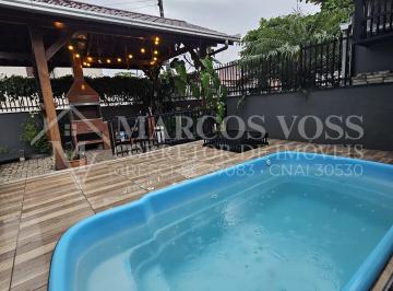 Casa · 206m² · 4 Quartos · 2 Vagas · Casa Mobiliada com Pisicna no Centro de Penha
