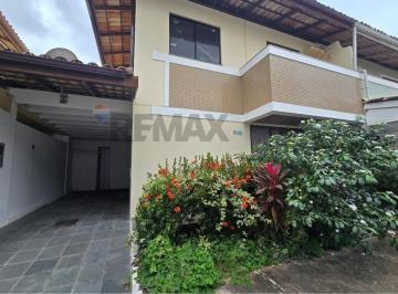 Casa · 117m² · 3 Quartos · 2 Vagas · Casa em condomínio fechado, frente mar, com 117m², 3 dormitório em Piatã.