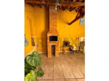 Casa · 172m² · 4 Quartos · 1 Vaga · CASA À VENDA - 2 IMÓVEIS