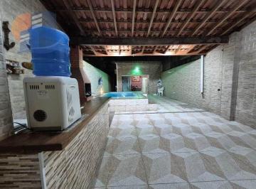Casa · 80m² · 2 Quartos · 1 Vaga · OPORTUNIDADE IMPERDÍVEL! CASA COM PISCINA E CHURRASQUEIRA – PERFEITA PARA VOCÊ E SUA FAMÍLIA!