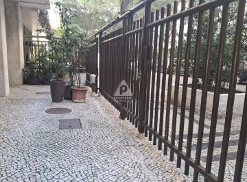 Apartamento · 38m² · 2 Quartos · Apartamento de 2 quartos na Frente, no Leme