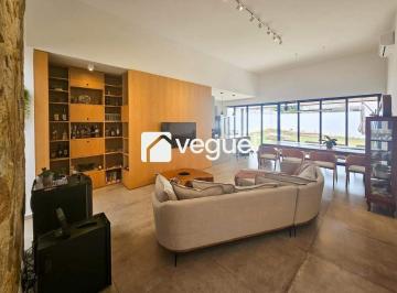 Casa · 190m² · 4 Quartos · 3 Vagas · Casa térrea mobiliada de 190m² com 3 quartos 3 quartos, 3 suítes para alugar no Alphaville em Ribeir