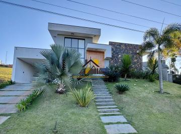 Casa · 160m² · 3 Quartos · 2 Vagas · Ninho Verde 2 Eco Residence - Casa à Venda no Ninho Verde 2 – Porteira Fechada | Vista para a Serra 