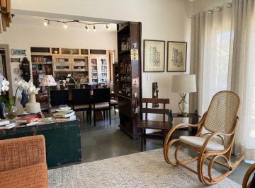 Apartamento · 140m² · 3 Quartos · 1 Vaga · Edifício condomínio Veneto - Apartamento Oportunidade Única no Edifício Veneto: Espaço, Localização