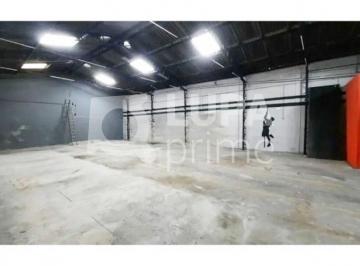 Comercial · 260m² · GALPÃO PARA LOCAÇÃO COM 260m² NA VILA GUILHERME