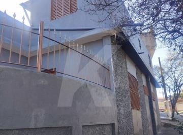 Casa · 116m² · 2 Quartos · Casa térrea 2 quartos 2 vagas e edícula - Jardim Japão perto da Dutra