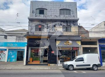 Casa · 30m² · 1 Quarto · Casa com 1 quarto, cozinha e banheiro.