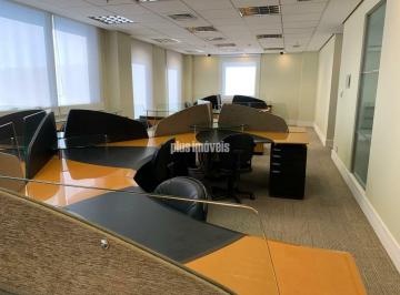 Comercial · 210m² · 6 Vagas · Conjunto comercial com 6 conjuntos integrados (210 m²
