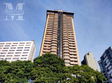 5dd5b468eb24c10878da3e56592b371093f405c2 · Apartamento a venda no Champagnat Tower Residence, andar alto, face norte, em frente à Praça da Ucrâ