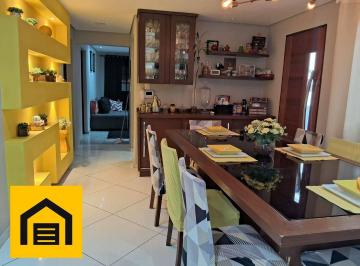 d77475508426212bff36e6a9b8488032b118cabb · Assobradado com 2 quartos e suíte. Ampla varanda gourmet com jacuzzi.