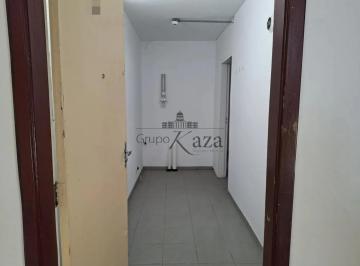 Comercial · 55m² · Oportunidade - Sala Comercial - Centro - Galeria Capri - 55,49m²