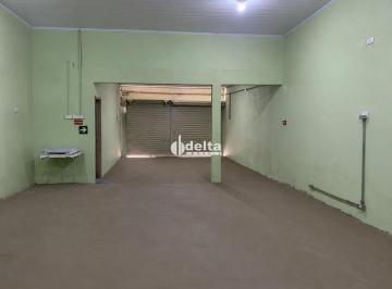 Comercial · 130m² · Galpão disponível para locação no bairro Martins em Uberlândia-MG