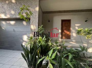 Casa · 394m² · 6 Quartos · 1 Vaga · Casa Duplex com 6 quartos de 396 m²construida e 90de área externa, rua Conselhei