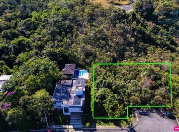 Terreno , Brasília · Lote Exclusivo no Condomínio Santa Mônica | 1.761 m² | Vista Permanente | Projeto Aprovado