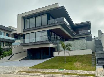 Casa · 650m² · 4 Vagas · Residência exclusiva de 650m² com 5 Suítes, vista permanente e automação