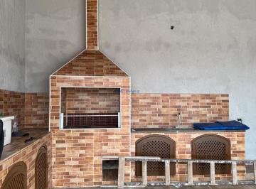 Casa · 435m² · 4 Quartos · 6 Vagas · Casa alto padrão, 4 dormitórios a 100 metros da praia!