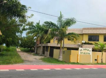 Casa de 4 quartos, Barra do Sirinhaém · Casa de praia em Barra de Sirinhaém