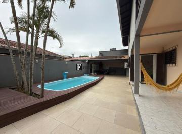 Casa · 302m² · 5 Quartos · 3 Vagas · Sobrado com ampla área de lazer Santa Terezinha