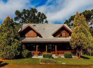 Casa · 126m² · 2 Vagas · CASA À VENDA COM 3 QUARTOS E PÁTIO PRIVATIVO