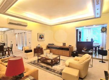 Apartamento · 190m² · 3 Quartos · 1 Vaga · Apartamento com 3 quartos à venda em República - SP