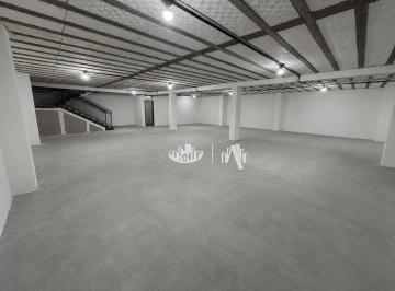 Barracão para alugar, 680 m² - Califórnia - Londrina/PR · Barracão para alugar, 680 m² por R$ 7.500,00/mês - Califórnia - Londrina/PR