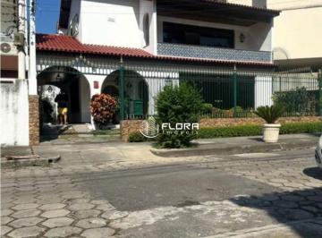e5565d6db1e5f6c36da6a3e9b759dcbf99524632 · Casa com 3 dormitórios à venda, 402 m² por R$ 1.800.000,00 - São Francisco - Niterói/RJ