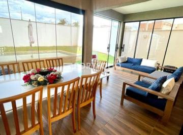 Casa de 3 quartos, Senador Canedo · Sobrado mobiliado no Jardins Capri