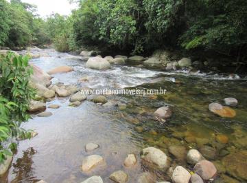 Rural de 3 quartos, Cachoeiras de Macacu · Chácara Rústica No Guapiaçu - C/ Cachoeira P/ Banho Nos Fundos