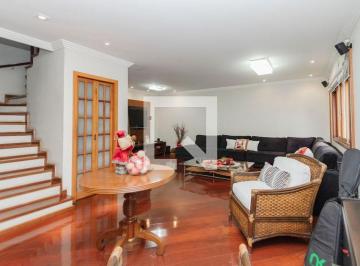 Localizada no charmoso bairro de Campo Belo, esta casacondominio oferece uma com · Casa à Venda - Campo Belo, 4 Quartos, 365 m2
