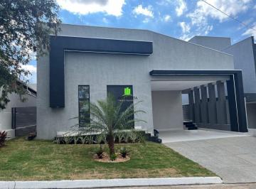 Casa · 202m² · 4 Quartos · 4 Vagas · Casa em Condomínio - Conforto, Segurança e Lazer