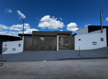 Casa · 120m² · 3 Quartos · 2 Vagas · Casa em Bela Emilia