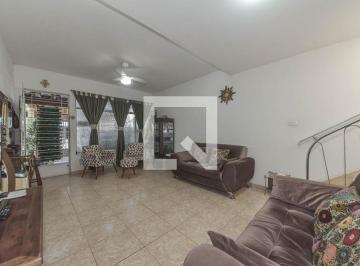Localizada no charmoso bairro de Campo Belo, em São Paulo, esta casa oferece uma · Casa à Venda - Campo Belo, 2 Quartos, 170 m2
