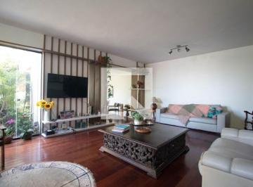 Localizado no Parque Colonial, em São Paulo, este apartamento oferece uma combin · Casa à Venda - Campo Belo, 1 Quarto, 220 m2