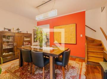 Esta casa impressionante oferece um total de 4 quartos, ideal para acomodar famí · Casa à Venda - Pinheiros, 4 Quartos, 120 m2