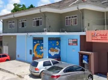 Comercial · 31m² · Casa comercial na Rua Puerto Nátales, 30 • 31 m²