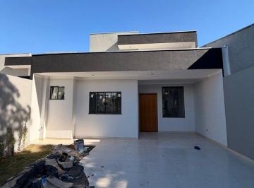 Casa de 3 quartos, Maringá · Casa no Jardim Bertioga