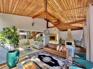 Foto 01 · Casa de alto padrão à venda no condomínio Villagio Toscano, Granja Viana, 4 suítes, 4 vagas e 1.400m