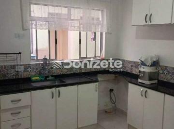 Casa · 80m² · 2 Quartos · 2 Vagas · Sobrado à venda em Santo André (Jardim Stella) | 2 quartos, 2 vagas, quintal