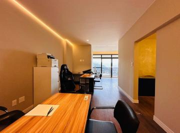 Comercial · 61m² · Sala comercial para alugar no bairro Centro - Balneário Camboriú/SC