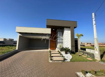Casa · 178m² · 3 Quartos · 4 Vagas · Casa Alto Padrão à venda na modalidade Porteira Fechada com 3 quartos, 1 suíte com closet e uma belí