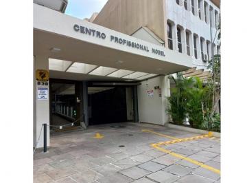 Casa · 30m² · 1 Vaga · Sala Comercial em Moinhos de Vento