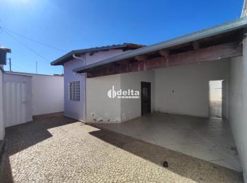 Casa · 180m² · 4 Quartos · 2 Vagas · Casa com 4 quartos sendo 1 suíte disponível para locação no bairro Jardim Patrícia em Uberlândia-MG.