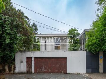 1 · Casa com 330 m², 3 quartos sendo 3 suítes à venda no bairro Jardim Novo Mundo.