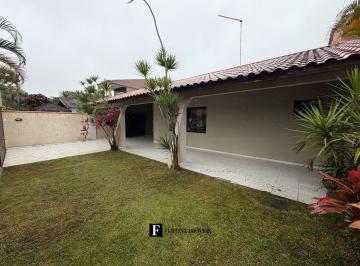 Casa · 313m² · 3 Quartos · 3 Vagas · Casa com piscina próxima do mar em Ipanema