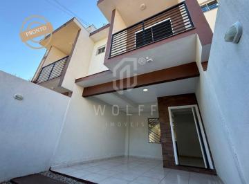 Casa de 3 quartos, Balneário Piçarras · JD1752 - Sobrado semi mobiliado a 400 metros da praia em Balneário Piçarras/SC